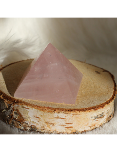 Pyramide quartz rose