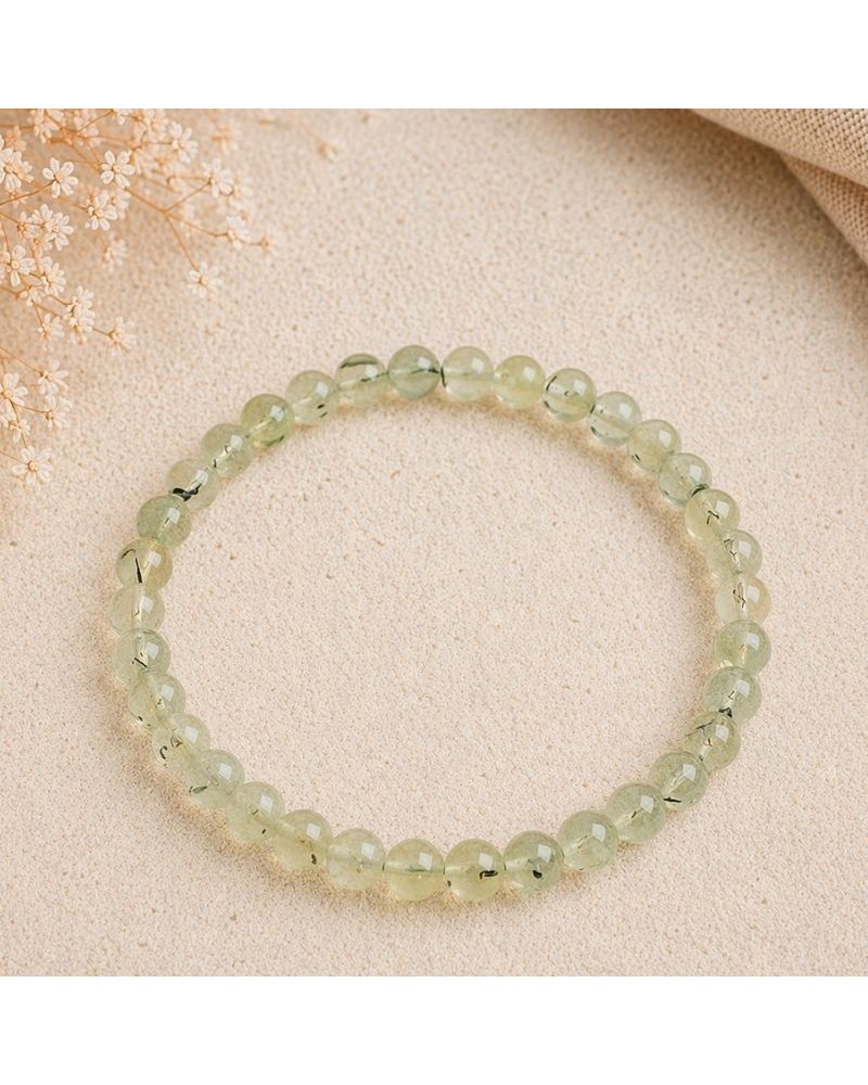 Préhnite – Pierre d’intuition, paix intérieure & protection émotionnelle  Lithothérapie